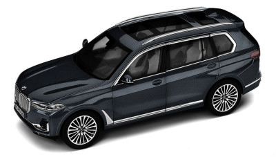 Модель автомобиля BMW X7 (mod.G07), Arctic Gray, 1:18 Scale